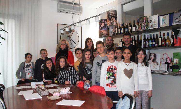 La scuola elementare di Potenza Picena in visita all'Agenzia MAP