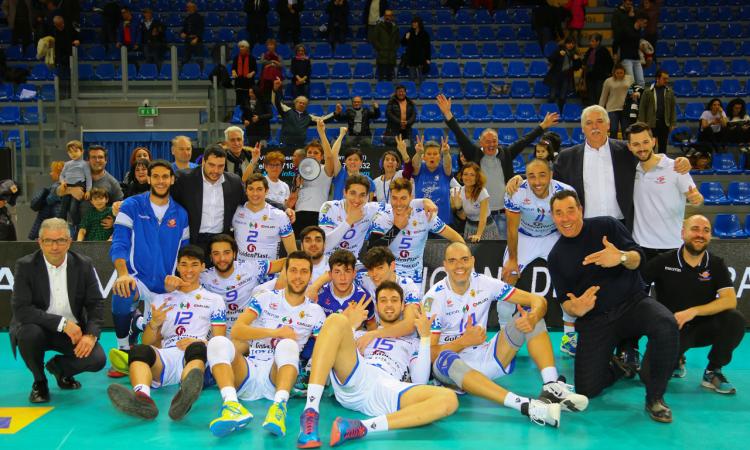 Il Volley Potentino premia i fedelissimi per i play-off: ticket ridotti agli abbonati