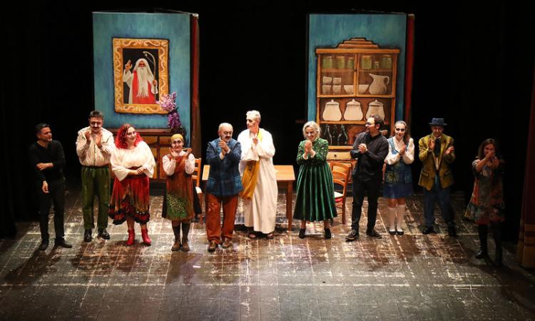 Sold out per "Rengraziènne Ddio!" al teatro comunale di Treia Sold out per "Rengraziènne Ddio!" al teatro comunale di Treia