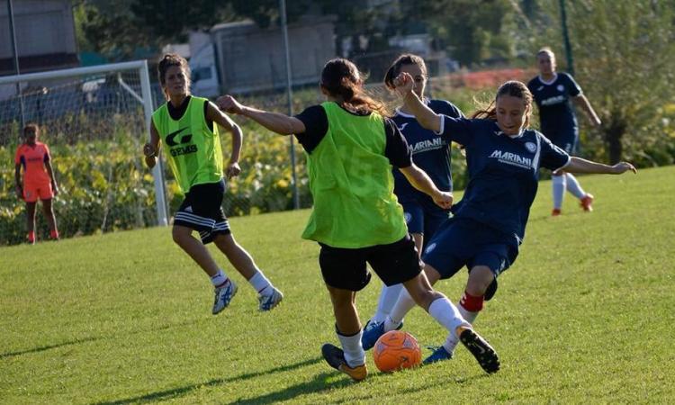Calcio femminile, la YFIT Macerata accolta oggi dal Comune Calcio femminile, la YFIT Macerata accolta oggi dal Comune