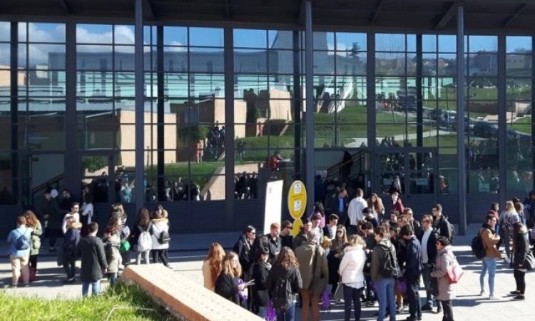 Unicam, "Premio Asimov" per la divulgazione scientifica: il 13 aprile l'evento finale con i vincitori Unicam, "Premio Asimov" per la divulgazione scientifica: il 13 aprile l'evento finale con i vincitori