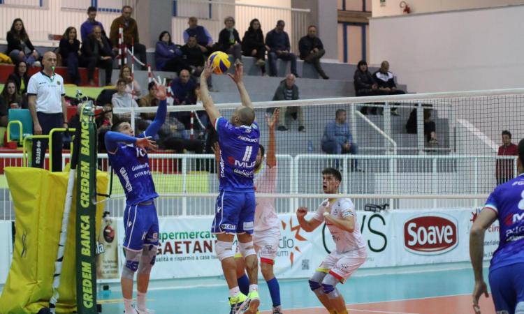 Volley, la GoldenPlast cade in Salento e rimanda l'appuntamento con i quarti di finale