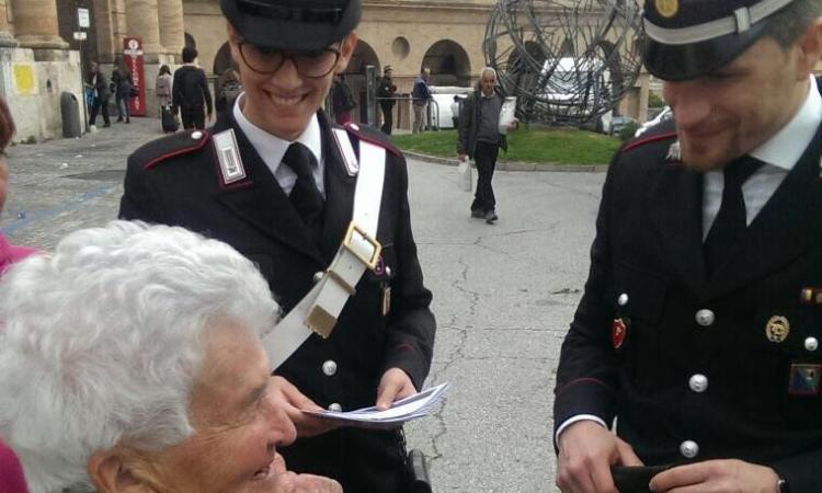 Macerata,  entra con un pretesto in casa e le ruba soldi e gioielli: anziana vittima di furto