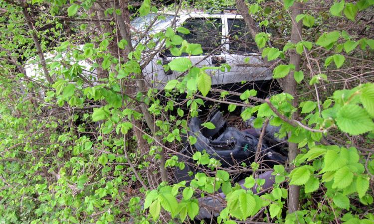 Civitanova, discarica abusiva nella zona industriale (FOTO) Civitanova, discarica abusiva nella zona industriale (FOTO)