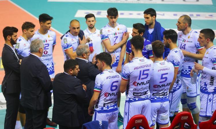 Volley Potentino, Coach Rosichini elogia lo staff e si prepara al derby: "Videx tosta, ma lotteremo" Volley Potentino, Coach Rosichini elogia lo staff e si prepara al derby: "Videx tosta, ma lotteremo"