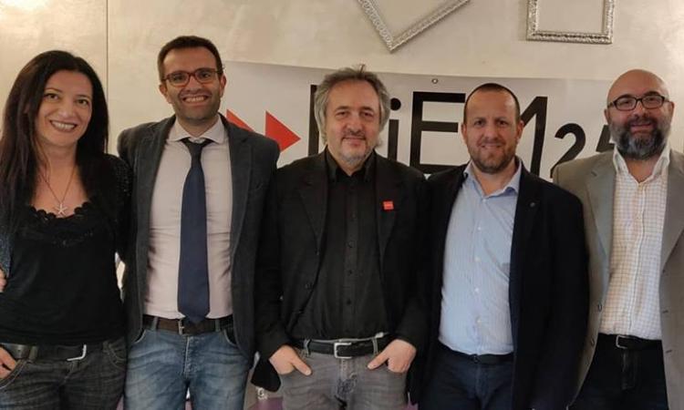 Il movimento Diem25 fondato da Varoufakis sostiene i candidati sindaci Marabini e Romoli Il movimento Diem25 fondato da Varoufakis sostiene i candidati sindaci Marabini e Romoli