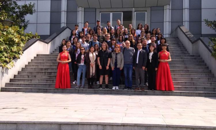 Lo Study Tour del “Ricci” di Macerata in Cina: appunti di viaggio Lo Study Tour del “Ricci” di Macerata in Cina: appunti di viaggio
