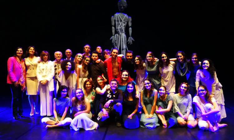 Macerata, il Prometheus del Liceo "Leopardi" fa il tutto esaurito al Lauro Rossi (FOTO) Macerata, il Prometheus del Liceo "Leopardi" fa il tutto esaurito al Lauro Rossi (FOTO)