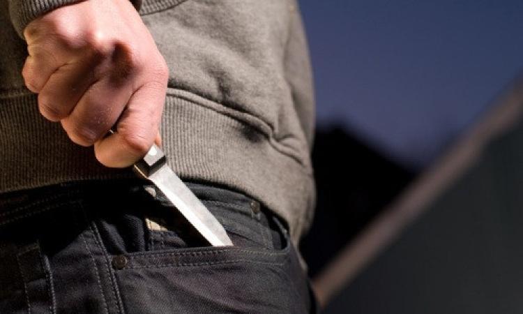 Civitanova, schiaffeggia la ex e la minaccia con un coltello: denunciato Civitanova, schiaffeggia la ex e la minaccia con un coltello: denunciato