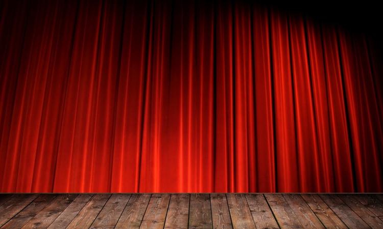 San Severino Marche: Sipario Aperto, ragazzi sul palco a chiusura del laboratorio teatrale San Severino Marche: Sipario Aperto, ragazzi sul palco a chiusura del laboratorio teatrale
