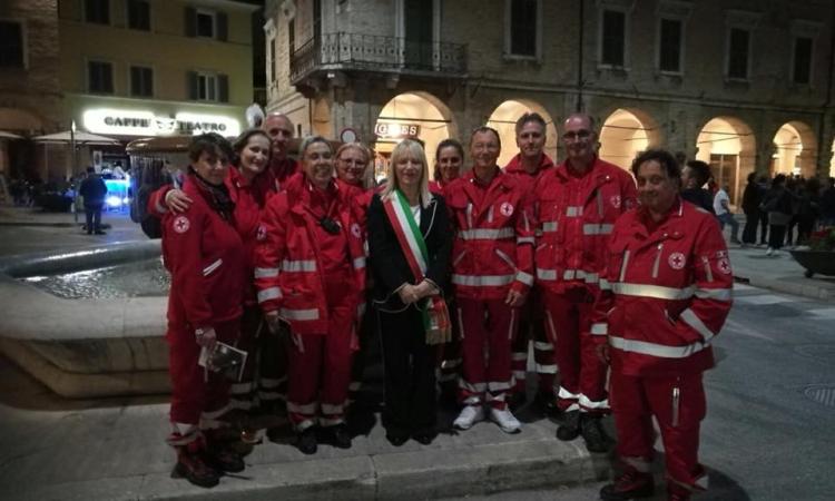 San Severino, Giornata Mondiale della Croce Rossa: bandiera esposta in municipio San Severino, Giornata Mondiale della Croce Rossa: bandiera esposta in municipio