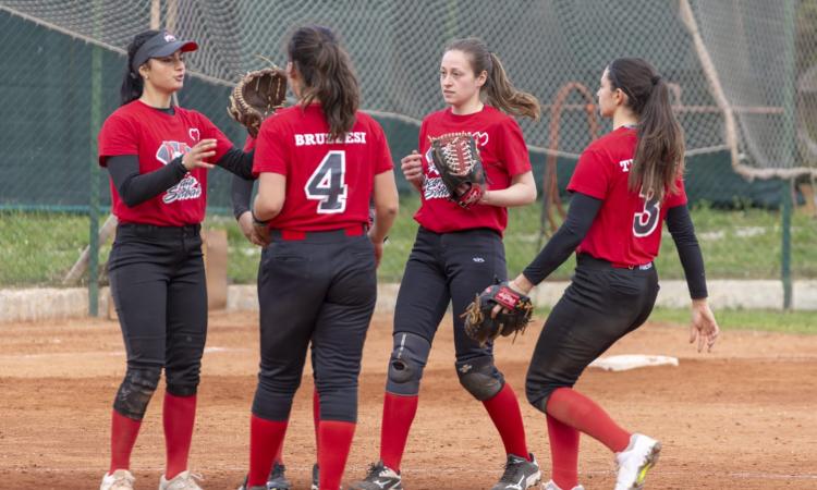 Doppia vittoria per il Macerata Softball contro l'Unione Softball Massa-Lucca