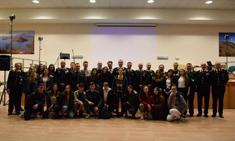 Macerata, "Un mondo a Regola d'arte": concluso il percorso formativo per gli studenti voluto dai Carabinieri Macerata, "Un mondo a Regola d'arte": concluso il percorso formativo per gli studenti voluto dai Carabinieri