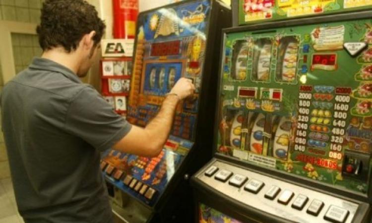 Macerata, No slot: il Tar respinge i ricorsi della Federazione Italiana tabaccai e dalla società In-Gioco contro il Comune Macerata, No slot: il Tar respinge i ricorsi della Federazione Italiana tabaccai e dalla società In-Gioco contro il Comune