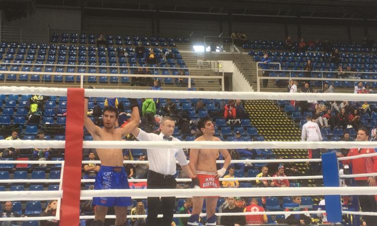 Kickboxing, Coppa del Mondo: il maceratese Simone Buratti bronzo a Budapest Kickboxing, Coppa del Mondo: il maceratese Simone Buratti bronzo a Budapest