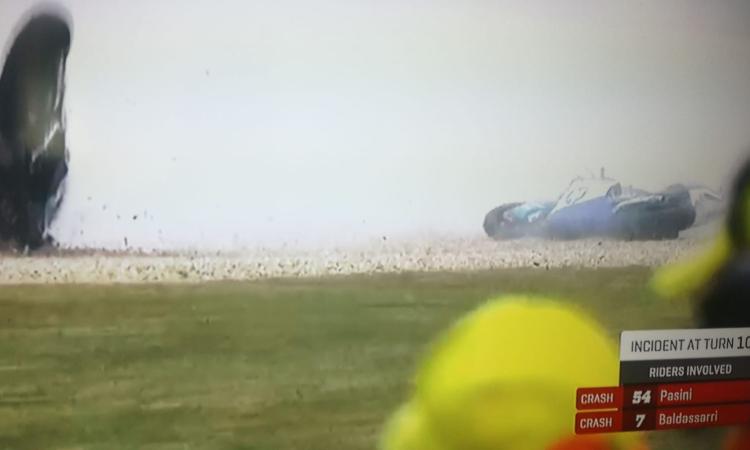 Moto 2, GP di Francia: Lorenzo Baldassarri cade al terzo giro, è in ospedale Moto 2, GP di Francia: Lorenzo Baldassarri cade al terzo giro, è in ospedale