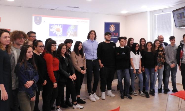 Unicam, successo per la prima edizione del contest “Donne: diritto alla vita senza violenza” Unicam, successo per la prima edizione del contest “Donne: diritto alla vita senza violenza”