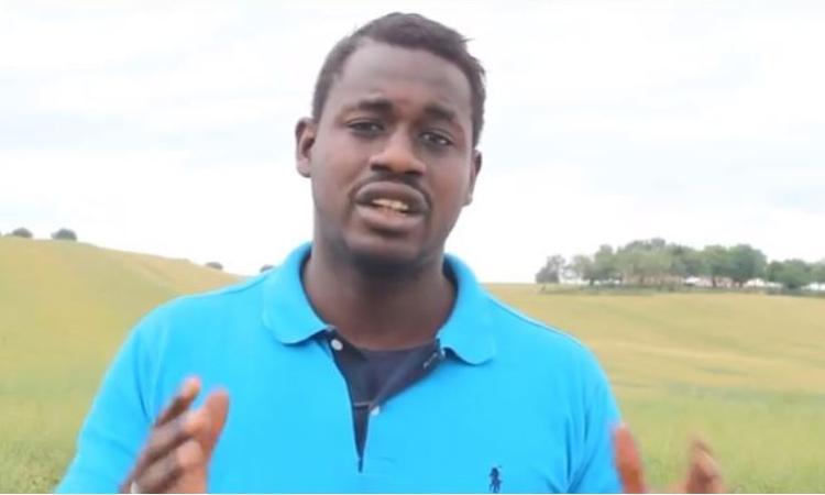 Recita di Natale vietata, Diop: "Scelta inaccettabile, non possiamo rinunciare alle nostre festività" Recita di Natale vietata, Diop: "Scelta inaccettabile, non possiamo rinunciare alle nostre festività"