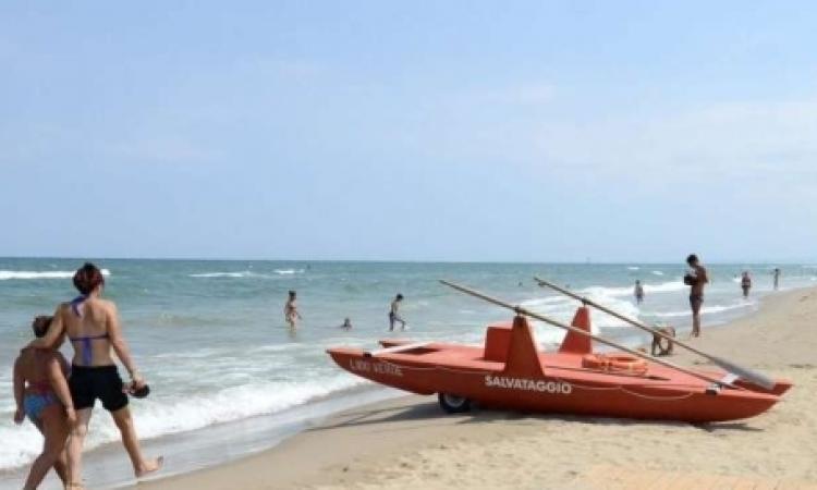 Civitanova, revocata l'ordinanza per il divieto di balneazione Civitanova, revocata l'ordinanza per il divieto di balneazione