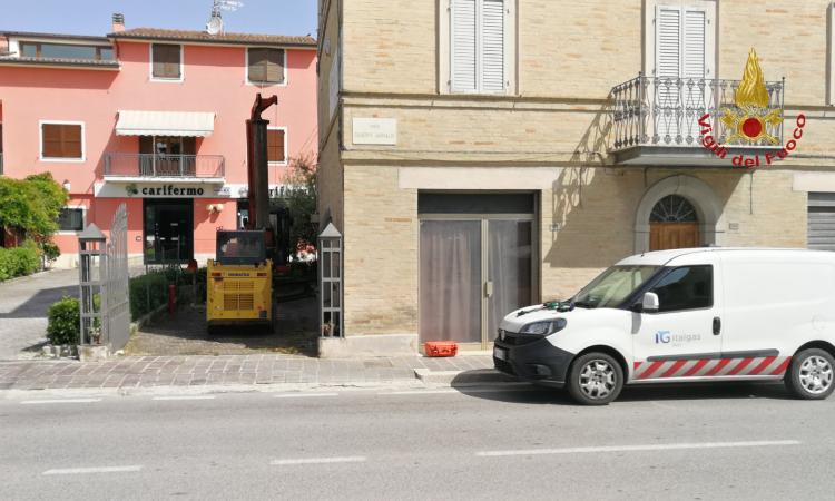 Passo di Treia, fuga di gas durante i lavori di carotaggio: pronto intervento dei Vigili del Fuoco