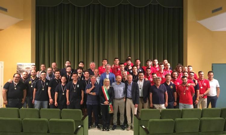 I Campioni settempedani del calcio e del calcio a 5 premiati dall'Amministrazione Comunale I Campioni settempedani del calcio e del calcio a 5 premiati dall'Amministrazione Comunale