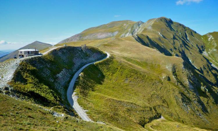 Sicuri su Sentiero 2019: domenica 16 giugno escursione a Pizzo Tre Vescovi, il programma Sicuri su Sentiero 2019: domenica 16 giugno escursione a Pizzo Tre Vescovi, il programma