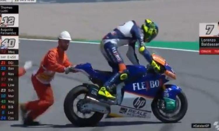 Moto 2, GP Catalogna: Lorenzo Baldassarri cade e perde il primo posto nel Mondiale Moto 2, GP Catalogna: Lorenzo Baldassarri cade e perde il primo posto nel Mondiale