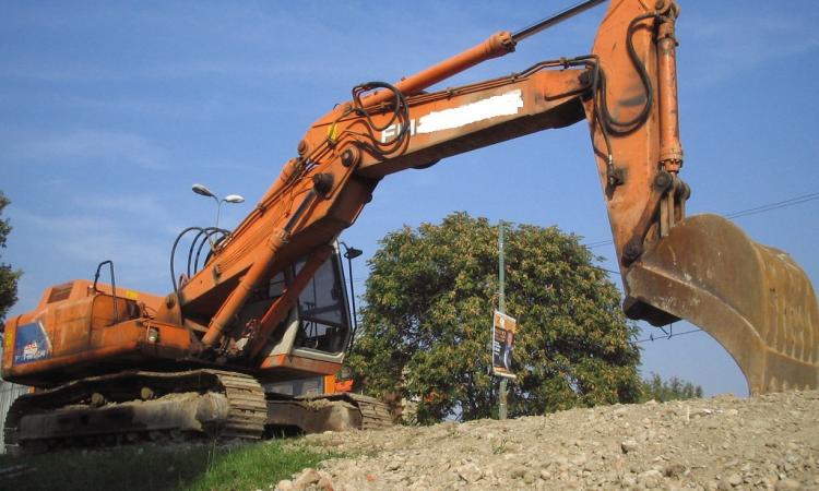 Ruspa scompare dal deposito del comune di Montecassiano: aleggia il mistero