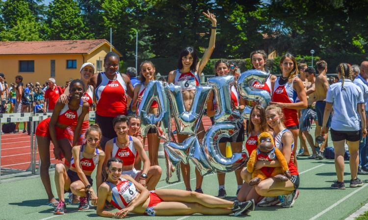 La squadra femminile dell'AVIS Macerata si conferma d'Argento a Imola La squadra femminile dell'AVIS Macerata si conferma d'Argento a Imola
