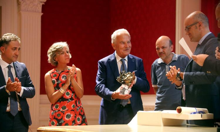 Premio UCID “Giuseppe Guzzini”, vince l’ingegner Severino Capodagli: “Lo dedico ai miei dipendenti e alla mia famiglia” - FOTO