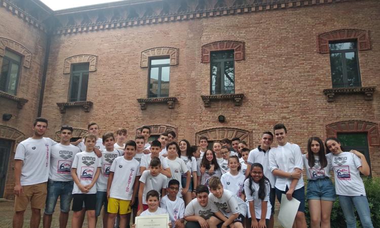 Nuoto, il Comune di Tolentino premia i suoi Campioni