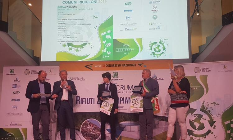 "Comuni Ricicloni", Plastic Free e Protocollo verde: a Macerata il premio di Assobioplastiche