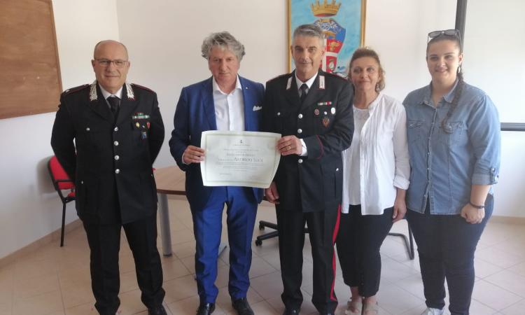 Tolentino, dopo 40 anni di servizio il brigadiere capo Luca Andrioli va in pensione Tolentino, dopo 40 anni di servizio il brigadiere capo Luca Andrioli va in pensione