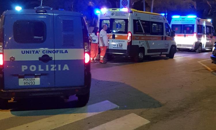 Civitanova, investiti due giovani sul Lungomare Piermanni Civitanova, investiti due giovani sul Lungomare Piermanni