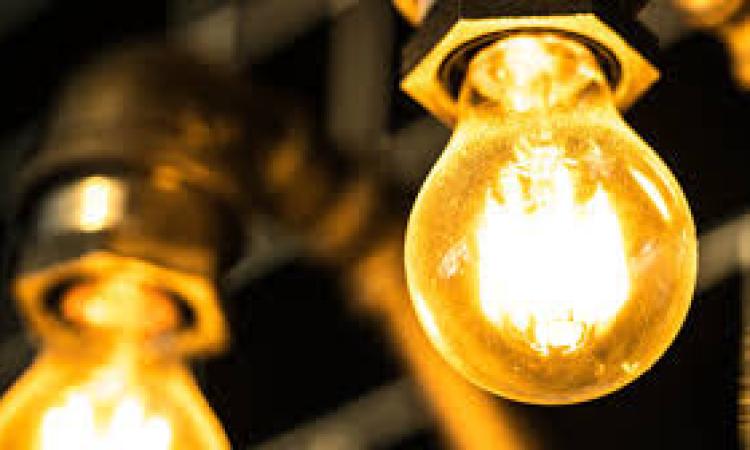 Come trovare l’offerta giusta in base alle fasce orarie luce