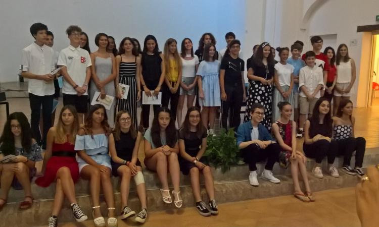 Morrovalle, premiati gli studenti "10 e lode" della provincia di Macerata (FOTO)