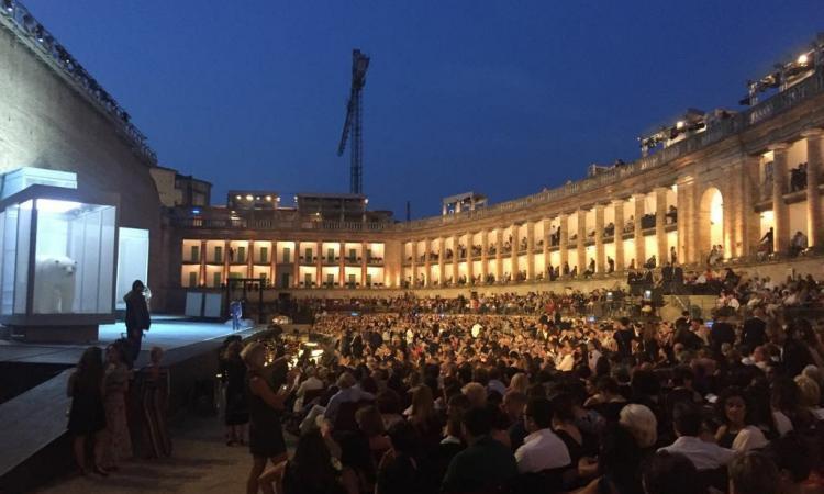 Macerata, "Nuova luce" per lo Sferisterio: Il 15 luglio inaugurazione dell’intervento di light design Macerata, "Nuova luce" per lo Sferisterio: Il 15 luglio inaugurazione dell’intervento di light design