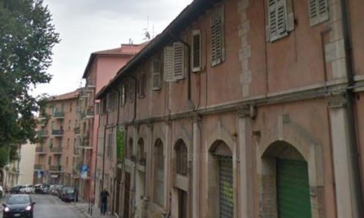 Macerata, smontaggio gru in via Zorli: domenica 14 luglio chiusura al traffico di via Maffeo Pantaleoni Macerata, smontaggio gru in via Zorli: domenica 14 luglio chiusura al traffico di via Maffeo Pantaleoni
