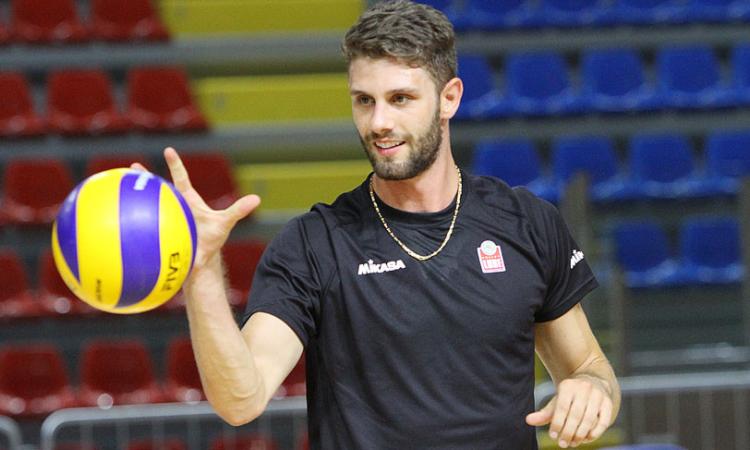 Lube Volley, il centrale Cester saluta la squadra dopo 4 anni: giocherà nel Verona Lube Volley, il centrale Cester saluta la squadra dopo 4 anni: giocherà nel Verona