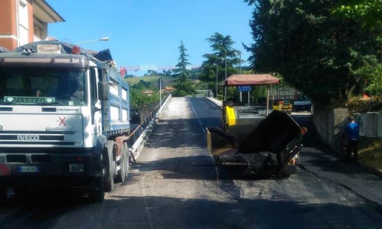 San Severino: nuovo asfalto in via Ariosto, Madonna dei Lumi e via Alighieri