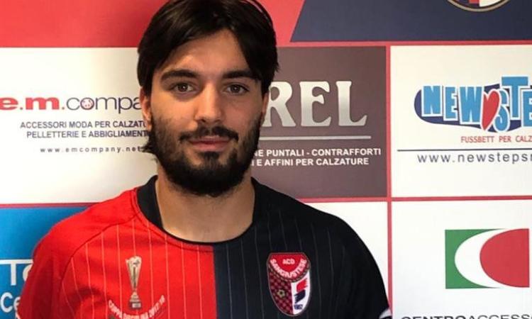 Nuovo colpo di mercato per la Sangiustese: è ufficiale il giovane talento Manuel Manari Nuovo colpo di mercato per la Sangiustese: è ufficiale il giovane talento Manuel Manari
