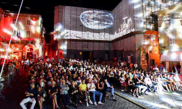 Civitanova Alta, a Popsophia 2019 si celebrano i 50 anni dallo sbarco sulla luna (FOTO)