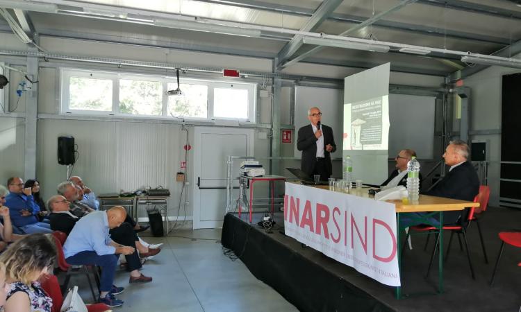 Caldarola, "Ricostruzione al palo": le Associazioni di Categoria pronte alla serrata Caldarola, "Ricostruzione al palo": le Associazioni di Categoria pronte alla serrata