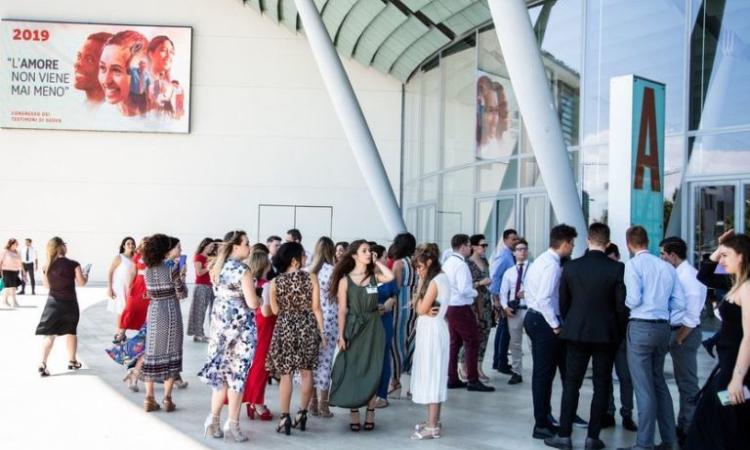 In 1.500 dal maceratese a Rimini per il congresso dei Testimoni di Geova In 1.500 dal maceratese a Rimini per il congresso dei Testimoni di Geova