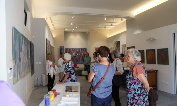 Grande successo per VenedìRipe, i colori animano il borgo di Ripe San Ginesio Grande successo per VenedìRipe, i colori animano il borgo di Ripe San Ginesio