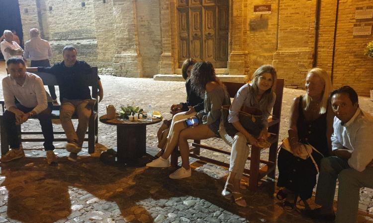 Un successo l'iniziativa "Un bicchiere per Loro": prove generali per il Festival del Vino Cotto Un successo l'iniziativa "Un bicchiere per Loro": prove generali per il Festival del Vino Cotto