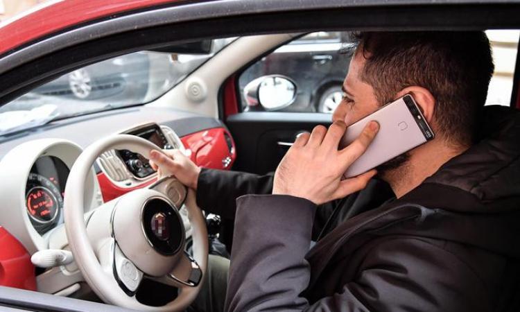 L'uso del cellulare non aumenta il rischio cancro secondo un'analisi del'ISS