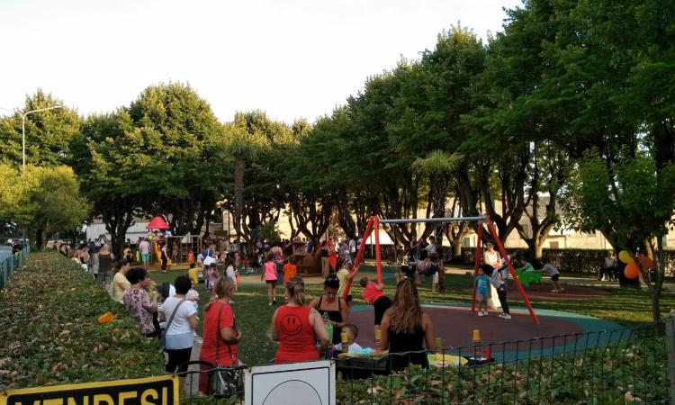 Petriolo, riaperti al pubblico i giardini "San Giovanni Paolo II": opera da 40mila euro Petriolo, riaperti al pubblico i giardini "San Giovanni Paolo II": opera da 40mila euro
