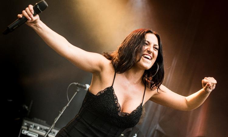 San Severino Blues: per la festa di Ferragosto a Cingoli il soul di Sara Zaccarelli & The Beackbeat San Severino Blues: per la festa di Ferragosto a Cingoli il soul di Sara Zaccarelli & The Beackbeat