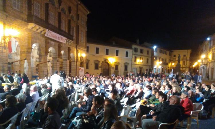 San Ginesio, un successo la prima edizione della "Corrida": oltre 500 persone in piazza